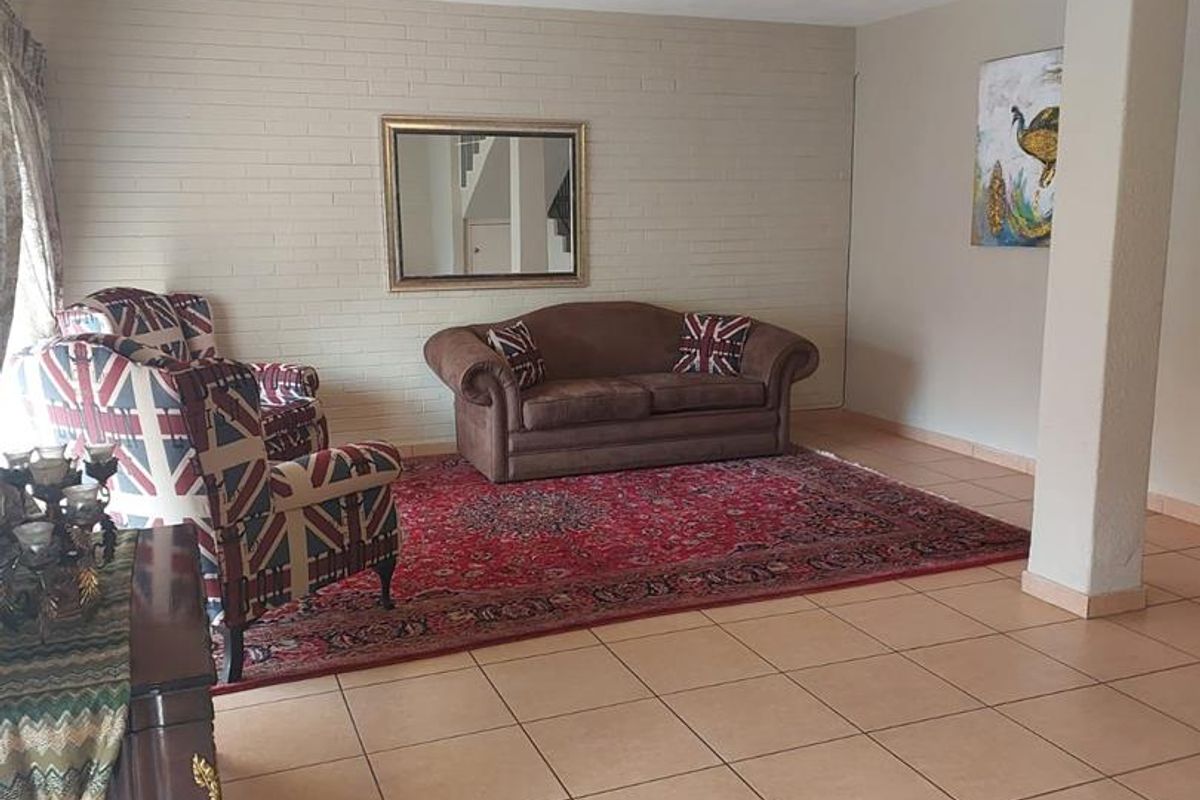 Spacious 3-bedroom duplex for sale at Dunsevern - Photo 5
