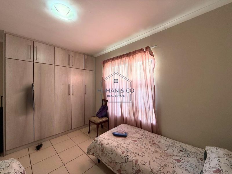 Ideal Starter Home in Fairway Estate - Photo 9