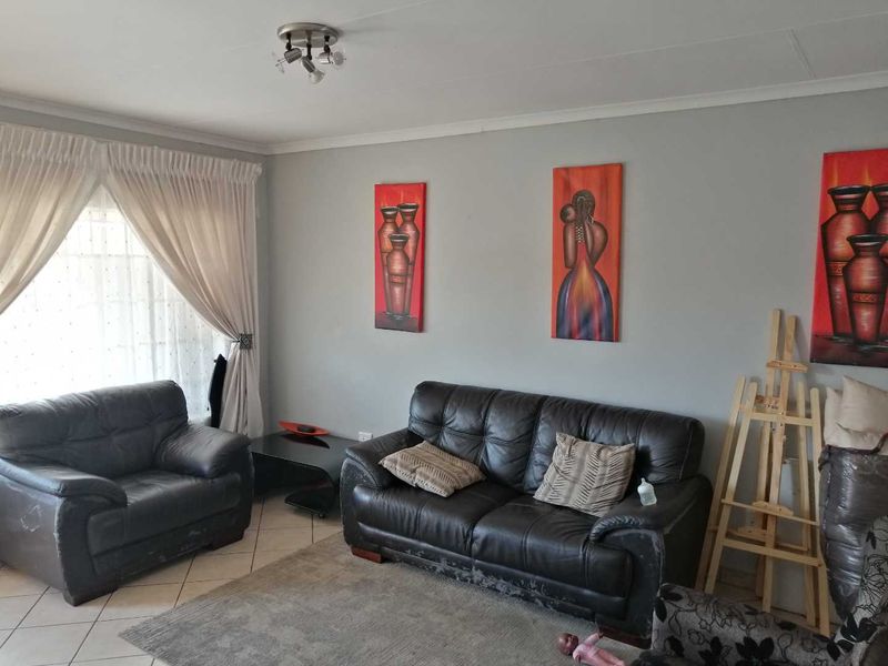 Spacious 2 Bedroom Apartment for Rent - Photo 6