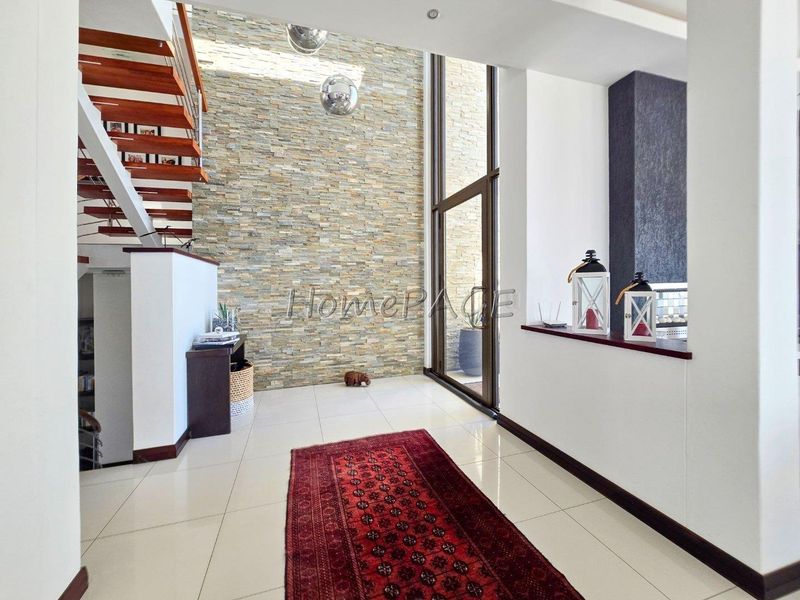 Afrodite Beach, Walvis Bay:  BEAUTIFUL, Magnificent, multi-level 4 Bedroom home is for sale - Photo 7