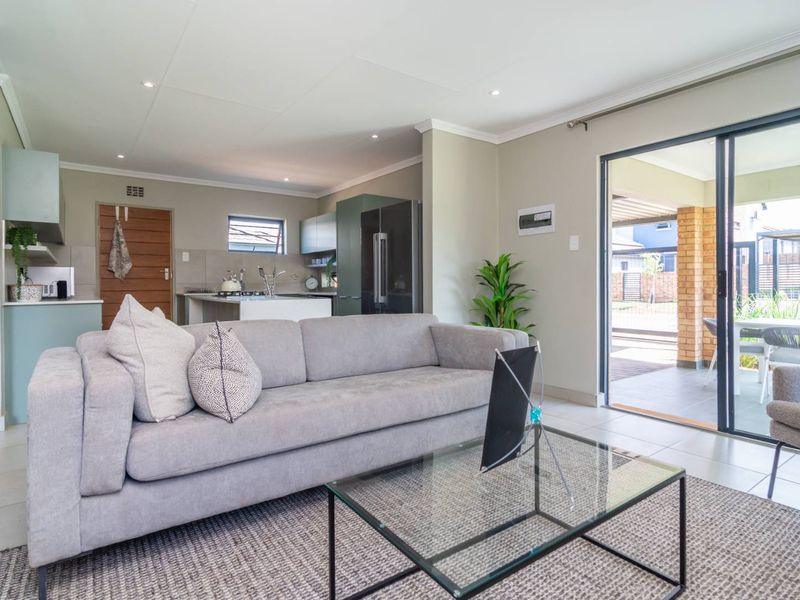 Stunning 89m2 3-Bedroom Home in Lion Pride Lifestyle Estate - Photo 4