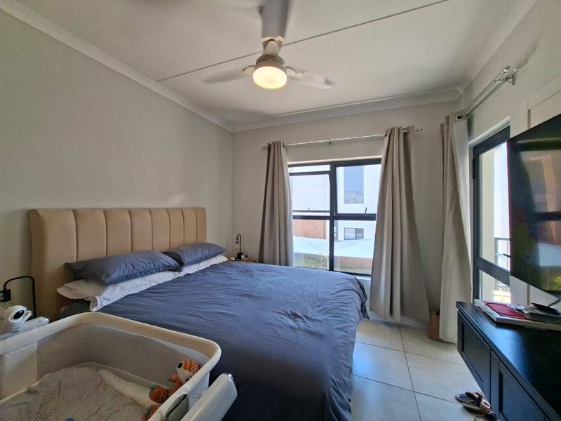 Upmarket apartment for sale - Photo 9