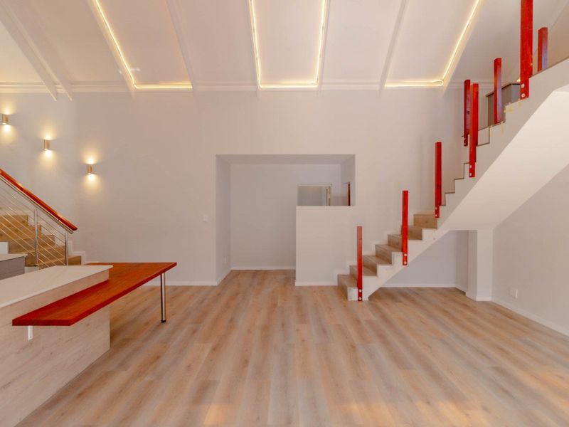 Where Mountain Views Meet Modern Family Living - Photo 3