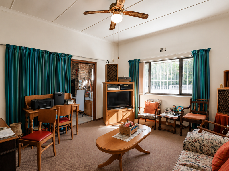 Dual living located in a quiet Cul-de-sac - Photo 8
