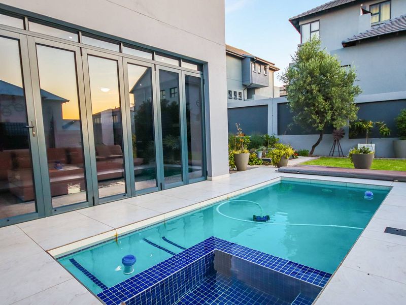 Magnificent home FOR SALE with endless views in The Hills Game Reverse - Photo 3