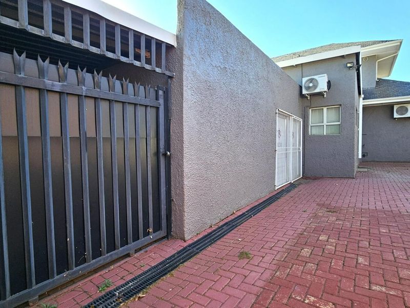 Calling all Investors - Photo 7