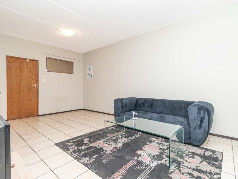 Prime Randpark Ridge: Modern Comfort Meets Convenience! - Photo 10