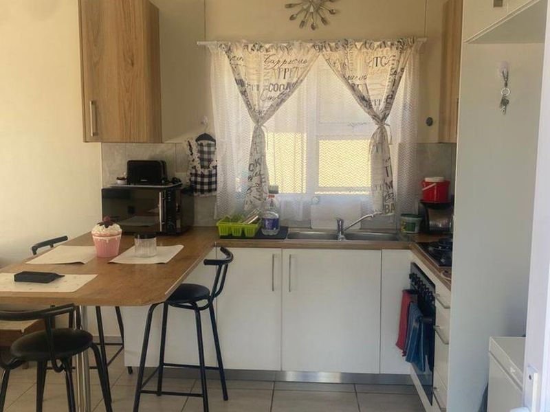 2 Bedroom Townhouse For Sale in Osona - Photo 7