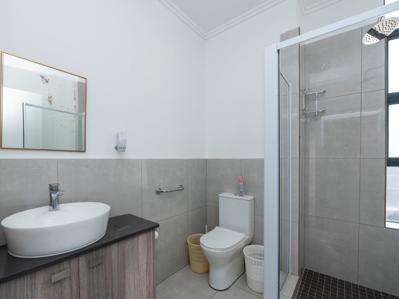 2 Bedroom Apartment for Sale in Edenburg - Photo 9