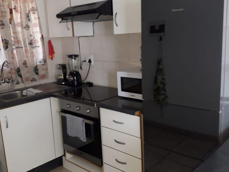 Secure 2-Bedroom Rental Home in Arboretum, Richards Bay - Photo 1