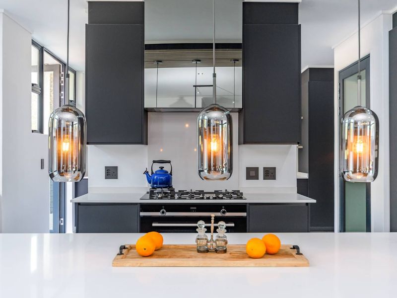 Home with a bold future - Photo 10