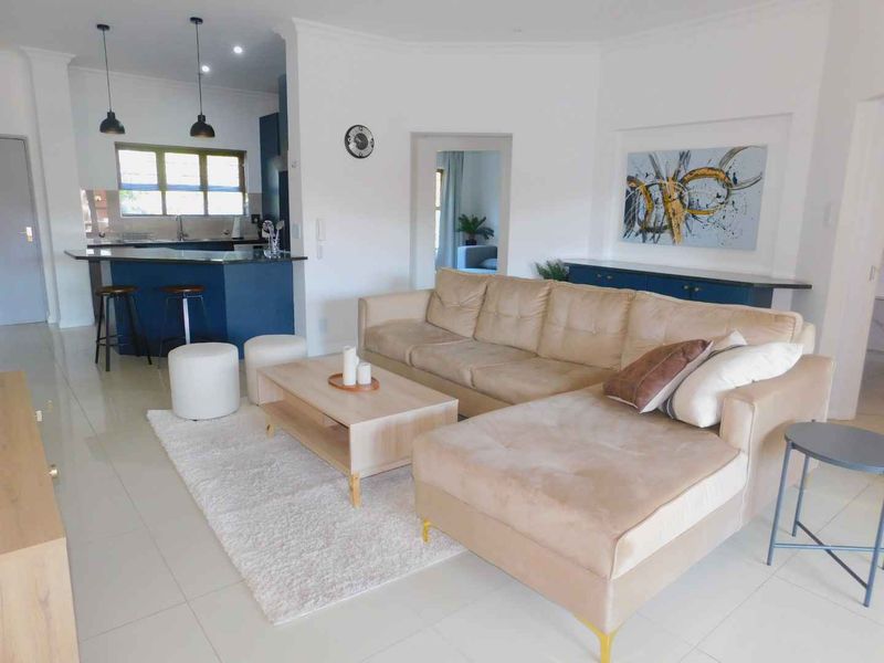 2 bedroom fully furnished apartment in Bryanston - Photo 3