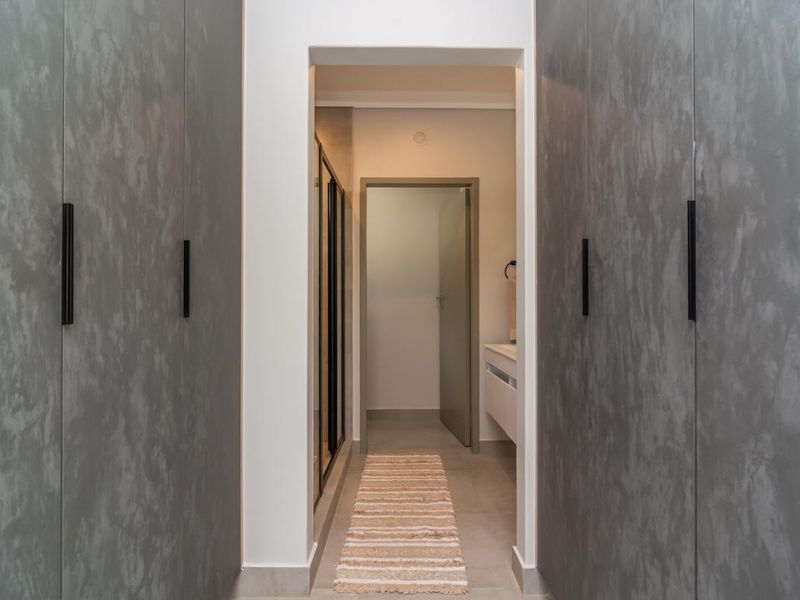 Spacious 4-bedroom family home for Sale in Baltimore Estate, Northriding - Photo 3