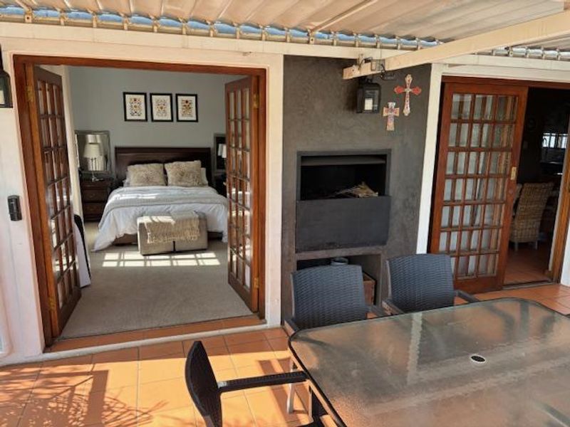 Exquisite property for the discerning young family or professional couple! - Photo 7