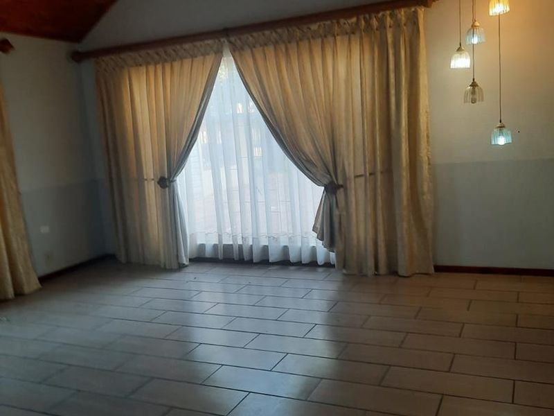 Family Home / Investors Dream / Airbnb / Rental Income!!! - Photo 5