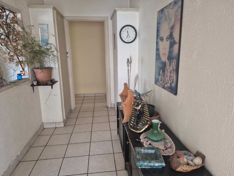 Large home, ideal for family or for renting out - Photo 9