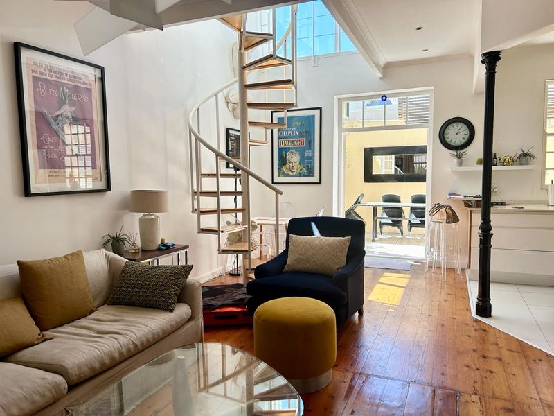 A most charming cottage - fully furnished available for 6 to 9 months - Photo 3