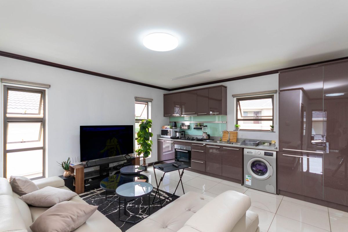 Apartment Close To Amenities - Photo 4