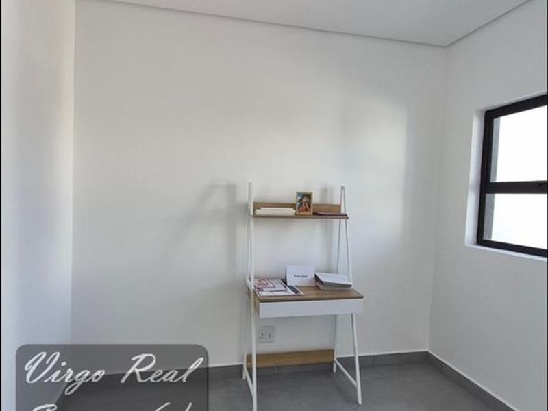 LUXURY TOWNHOUSE TO RENT-  Auasblick, Windhoek - Photo 8