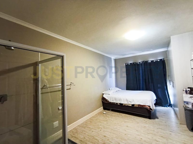 Townhouse for Sale - Photo 9