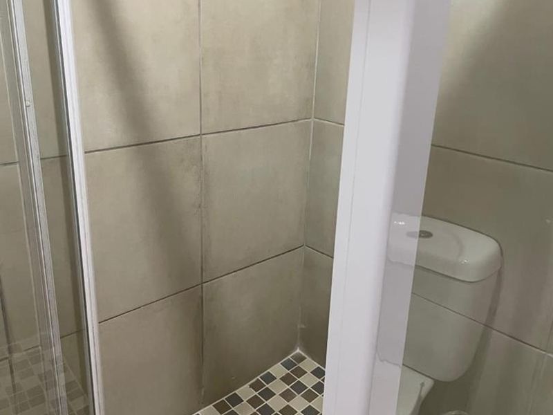 Apartment close to amenities - Photo 3