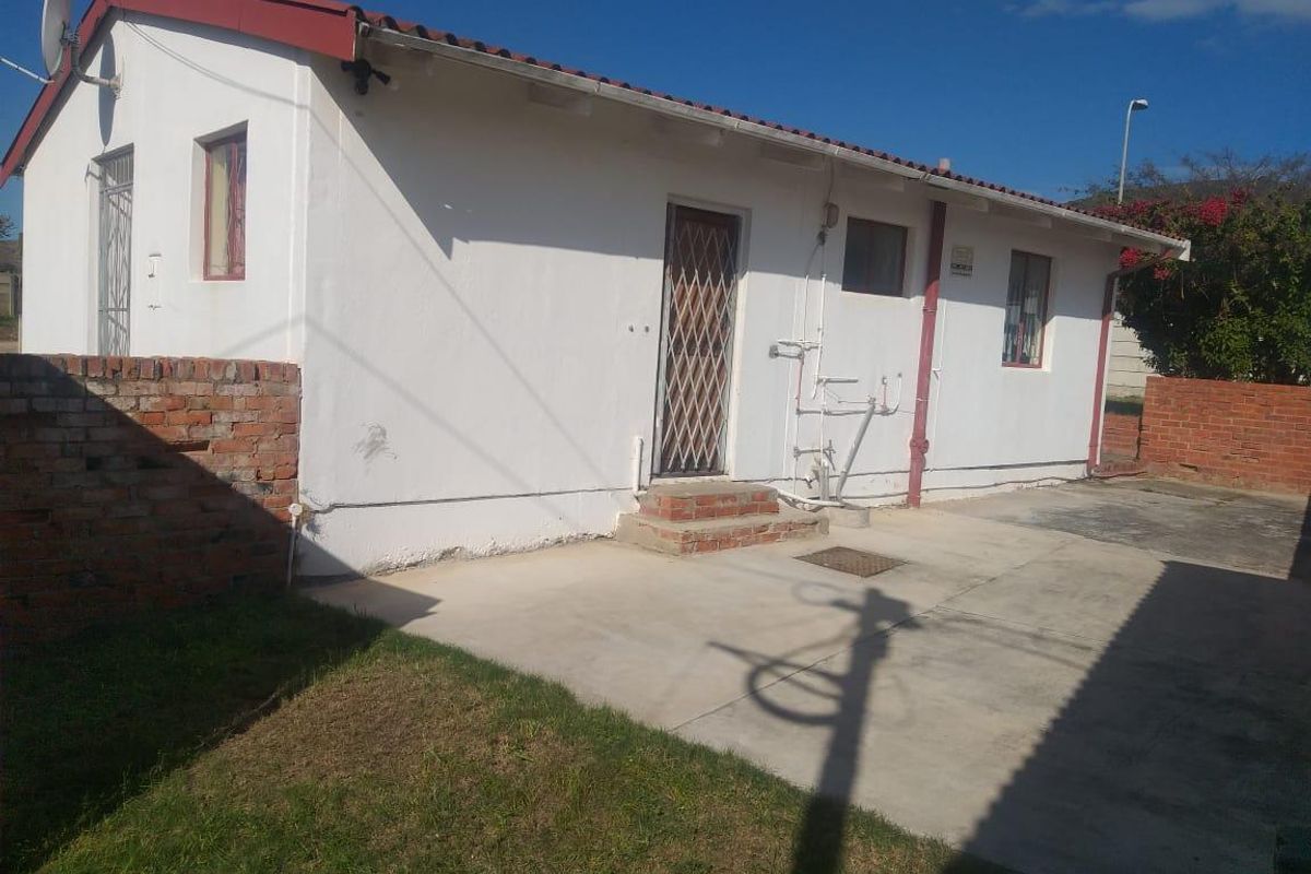 Explore this Flexible 2-Bedroom Home in Prime Spot! - Photo 3