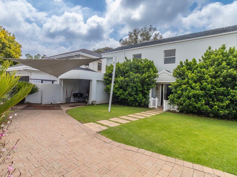 Lovely three bedroom duplex in a safe secure Estate - Photo 3