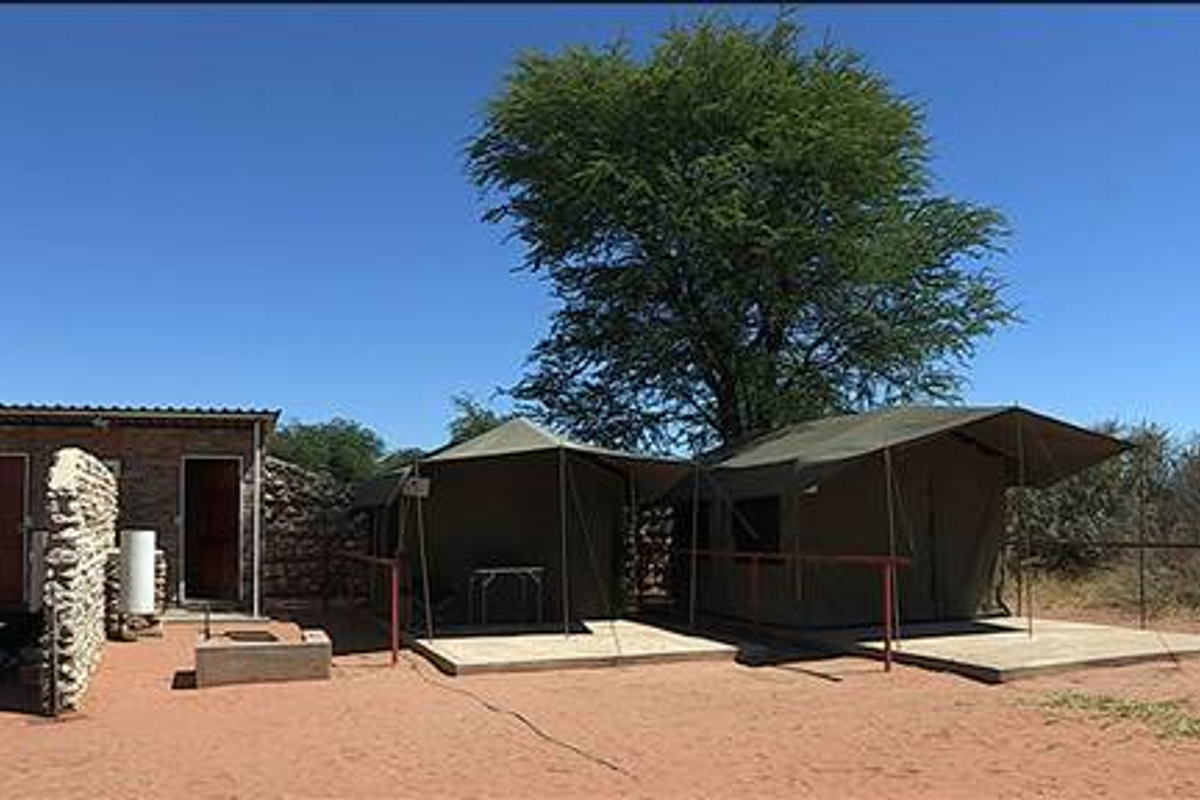 Beautiful Namibian Lodge with loads to offer - Photo 2