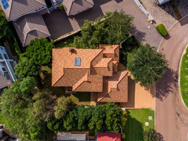 Elegant 4-Bedroom Family Home in Secure Heron Hill Garden Estate - Photo 7