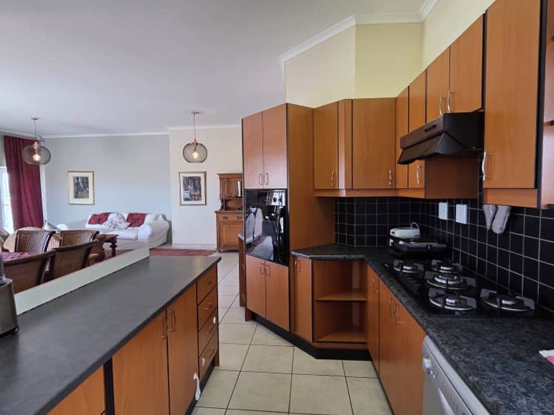 3 Bedroom Townhouse for Sale in Vogelstrand, Swakopmund - Photo 3