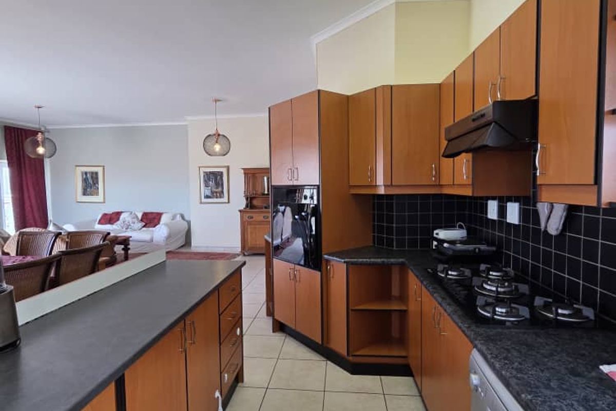 3 Bedroom Townhouse for Sale in Vogelstrand, Swakopmund - Photo 3
