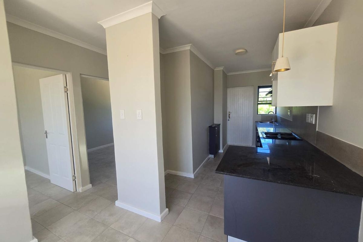 Lock-Up and go comfort in the heart of Newton Park - Photo 3