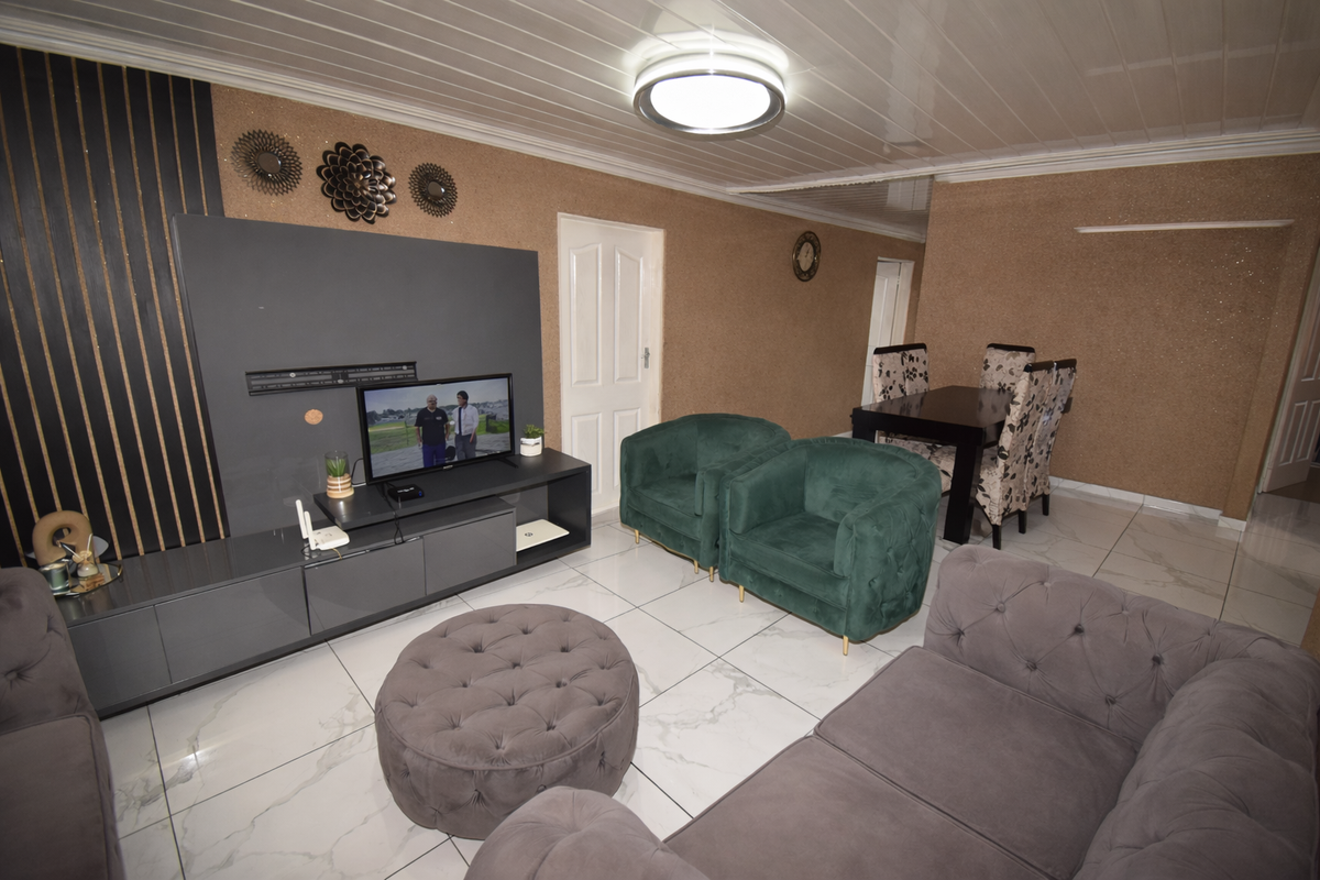 Beautiful Home in QUANTUM - Photo 4