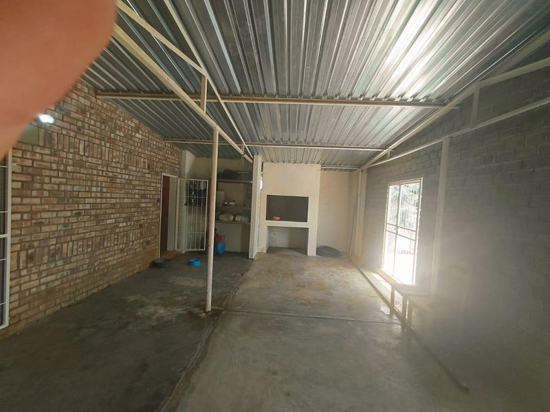 Lovely first time buyers home - Photo 2