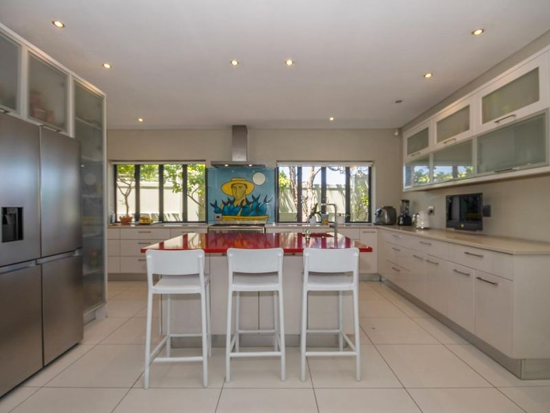 3 Bedroom Beach-side Home in Security Estate - Photo 9