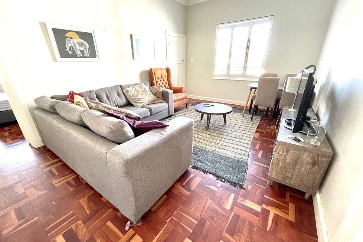 2 Bedroom Furnished - Bantry Bay - Photo 2