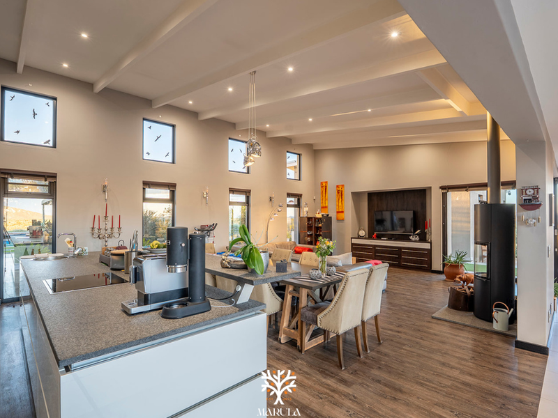 Luxurious Family Home For Sale | Finkenstein | N$10 500 000 - Photo 4