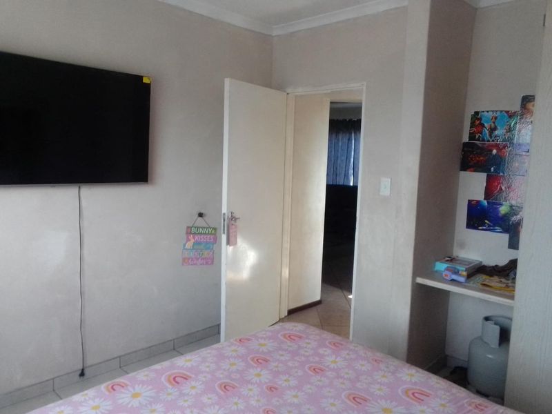 Apartment Flat For Sale in Kempton Park Terenure Midriver Estates - Photo 10