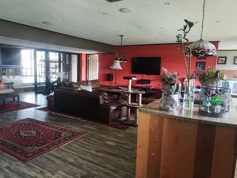 Elegant Home For Sale - Walvis Bay - Photo 9