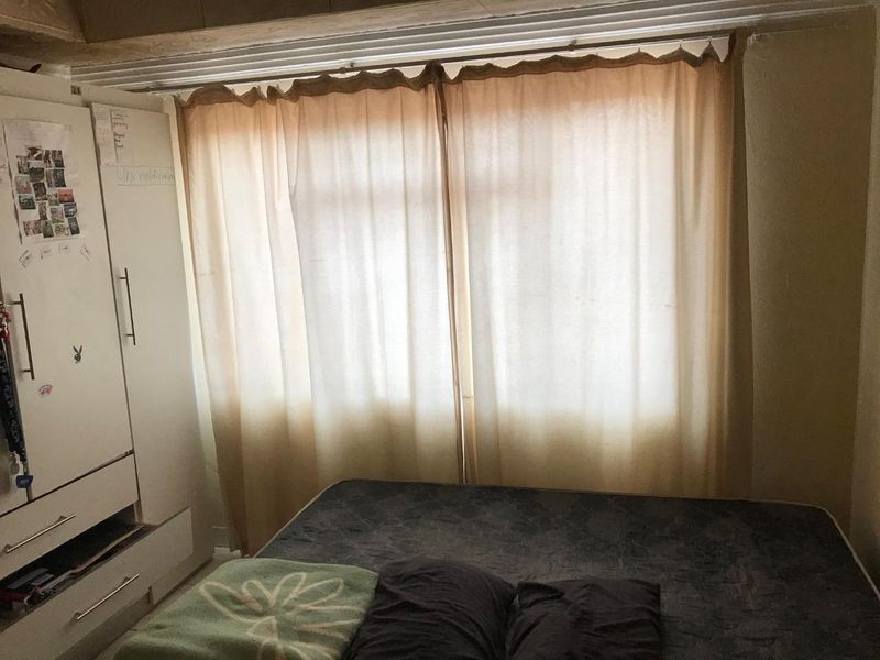 3 Bedroom House for sale - Photo 8