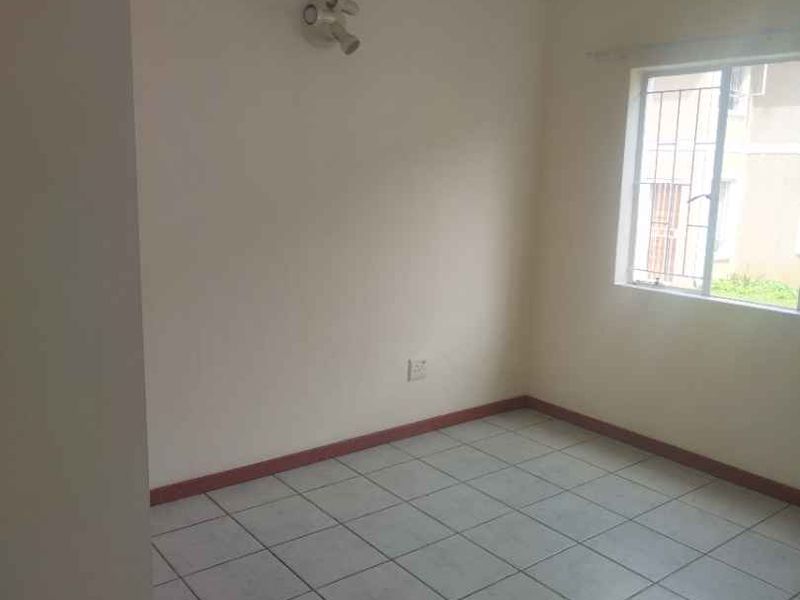 2 Bed , 1 bath ground floor unit for sale - Photo 7