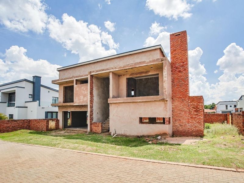 80% Complete Property For Sale in an estate in Olympus - Photo 2