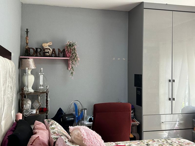 Double Storey 5-Bedroom Home with En-Suites, Balcony & Veranda Views a Stone's Throw from Tzaneen - Photo 4