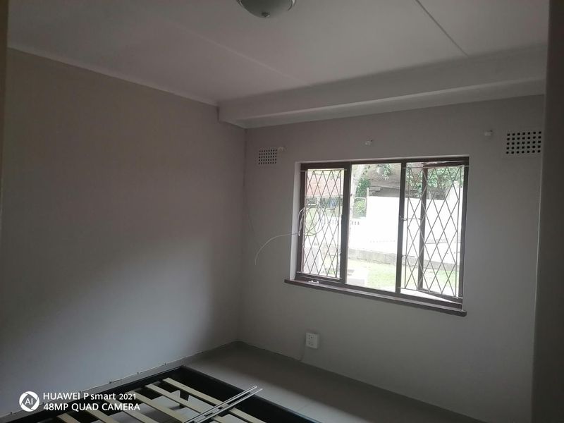 4 bedrooms House in Cowies Hill - Photo 10
