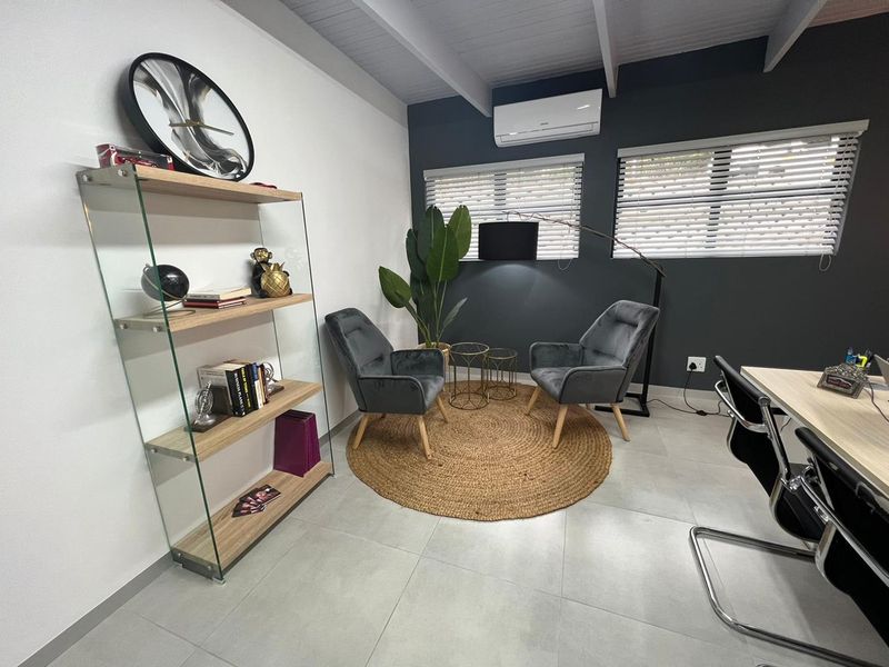 Furnished Private Office To Rent in Kloof Business District | From R10,500 per Month - Photo 6