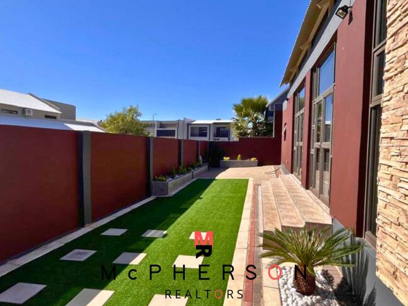 Lovely Family Home For Sale - Photo 7