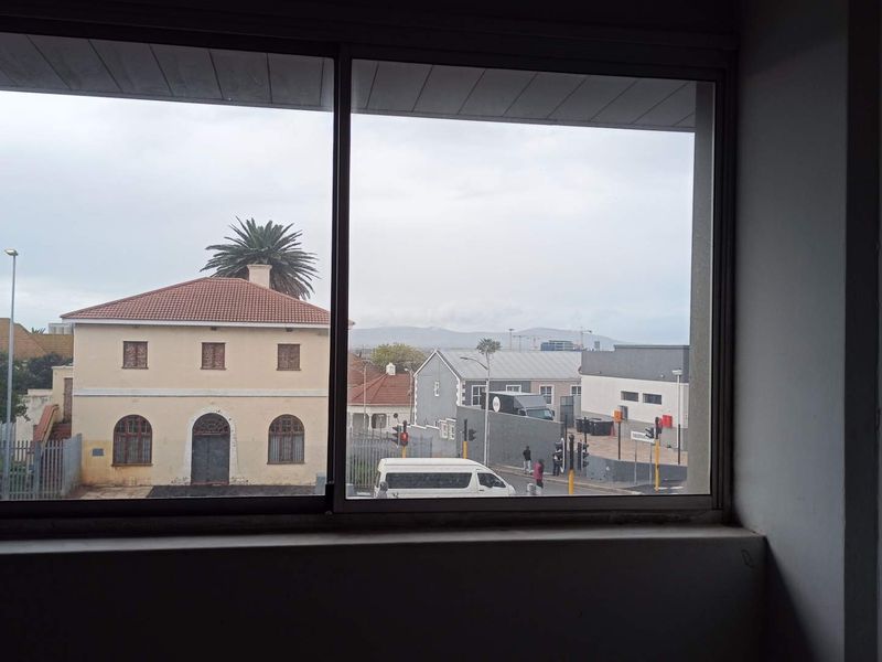 Industrial warehouse / office to rent with easy access to N2 Victoria Rd Salt River - Photo 10