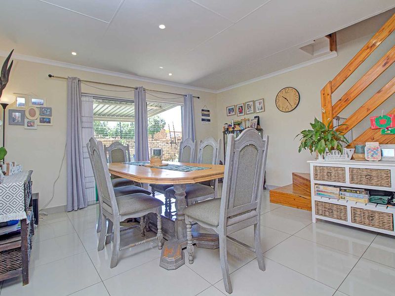 Exquisite Townhouse on a Charming Corner Lot* - Photo 6