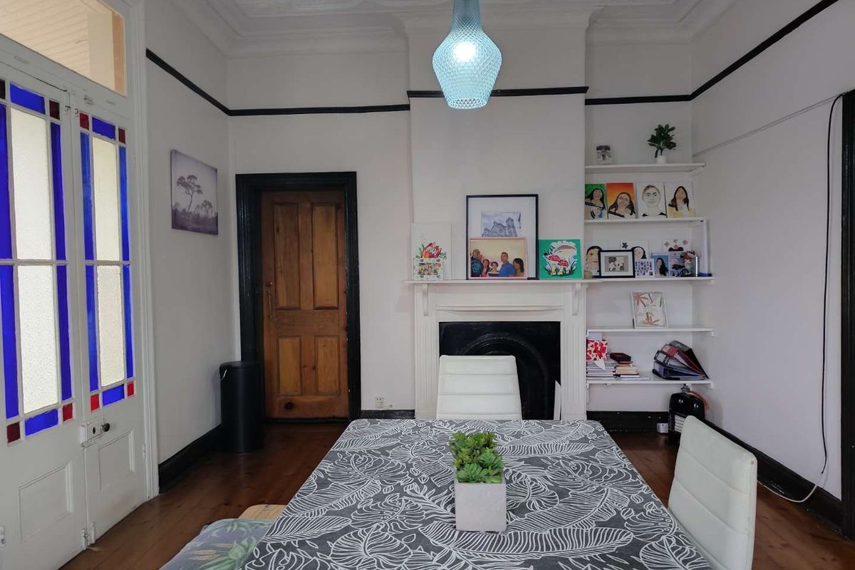 Home in the Heart of Melville! - Photo 5