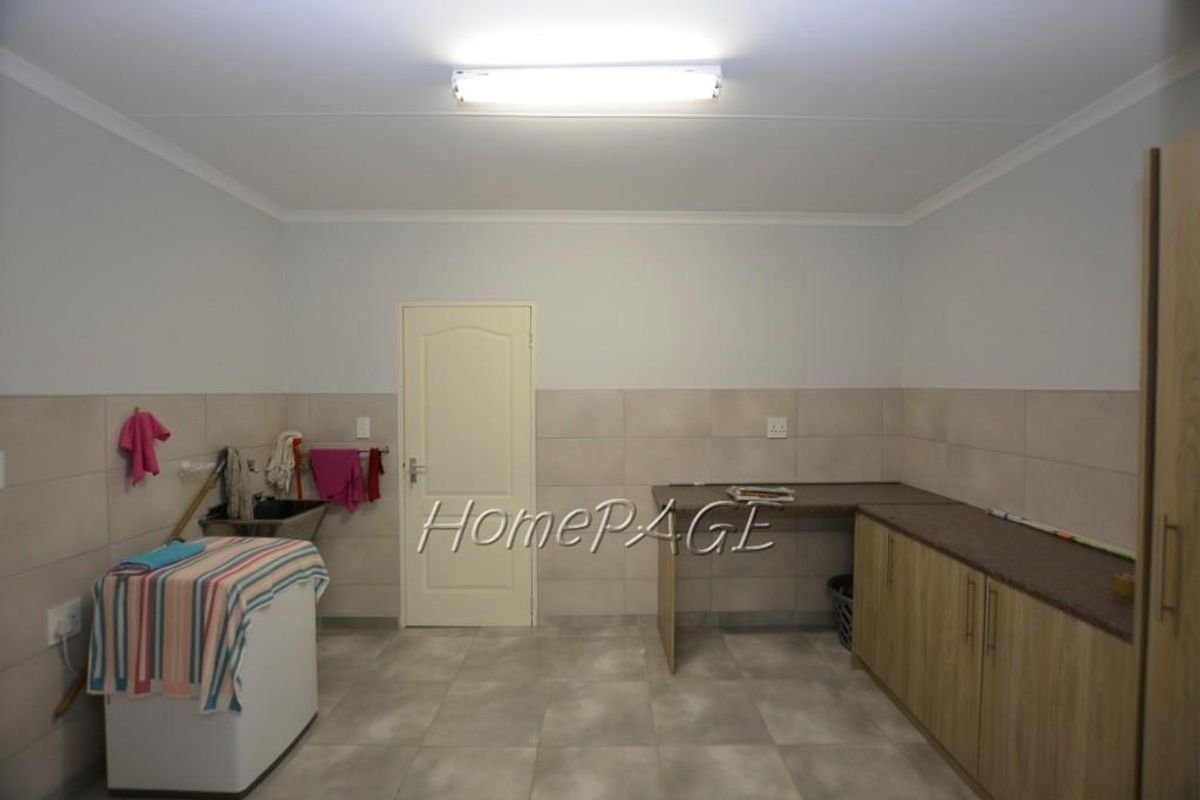 Fairway Estates, Walvis Bay, 3 Bedroom house in a quiet Cul de Sac for sale - Photo 5